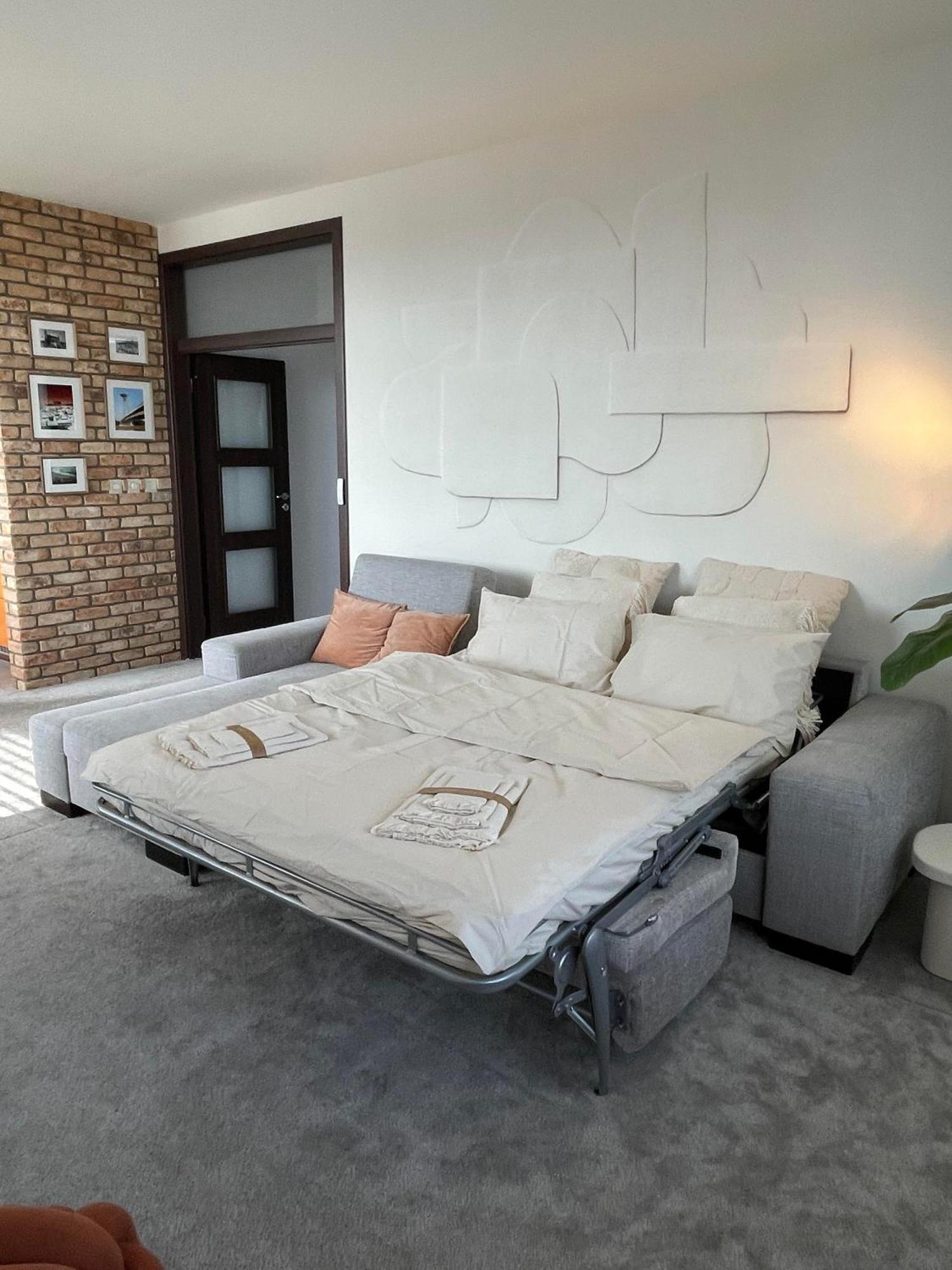 ברטיסלאבה Panorama View Design Apt In Old Town - Free Parking מראה חיצוני תמונה