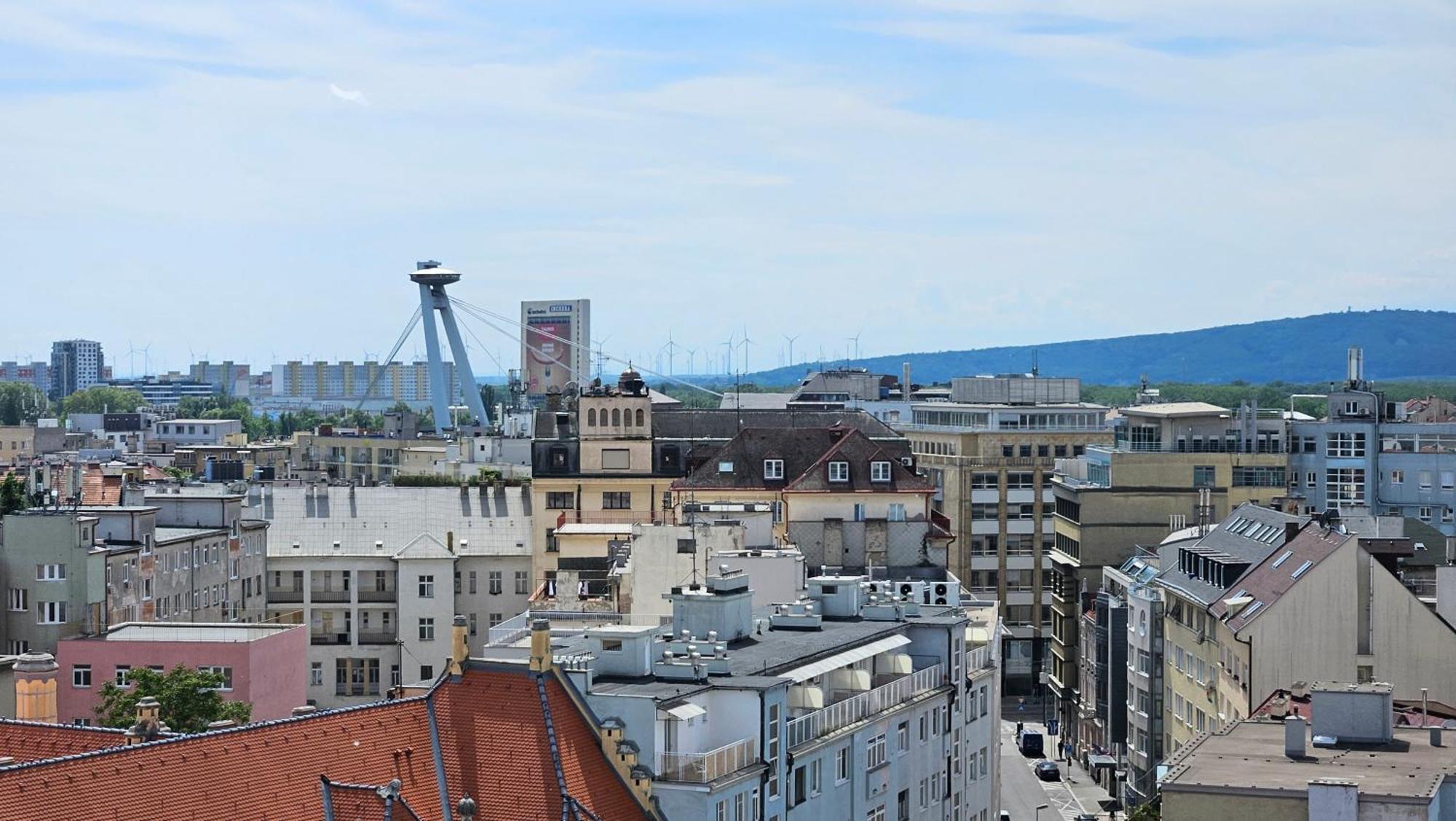 ברטיסלאבה Panorama View Design Apt In Old Town - Free Parking מראה חיצוני תמונה