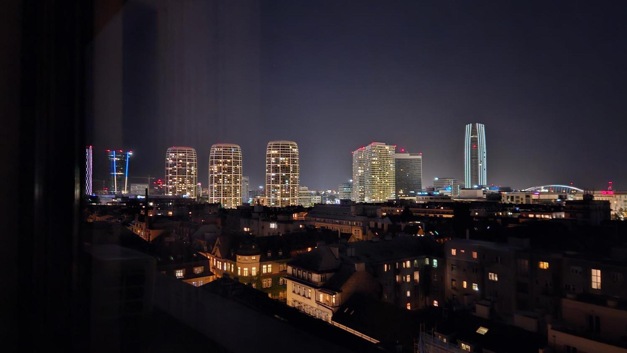 ברטיסלאבה Panorama View Design Apt In Old Town - Free Parking מראה חיצוני תמונה